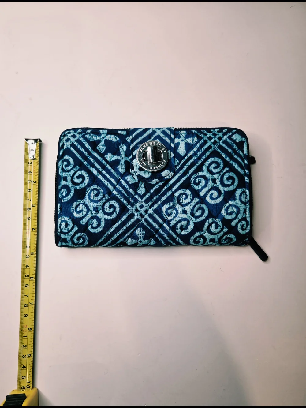 Vera Bradley Wallet Quilted Turn Lock Cuban Tiles Blue Teal New - Picture 6 of 7